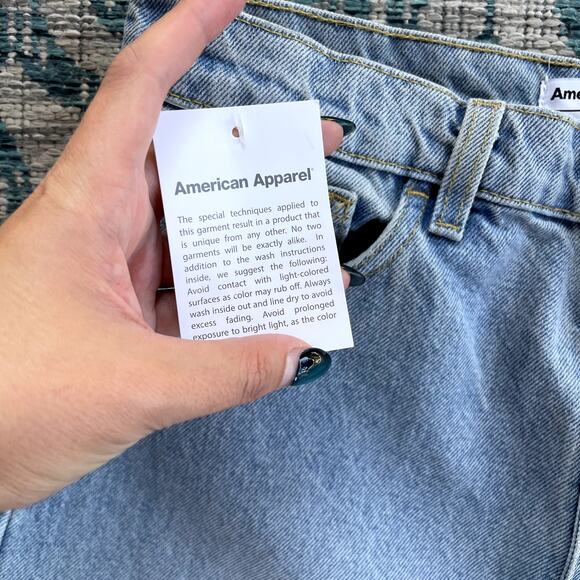 American Apparel High Waist‎ Denim Jean Light Wash Mom Jeans - Size 31 - Picture 6 of 10